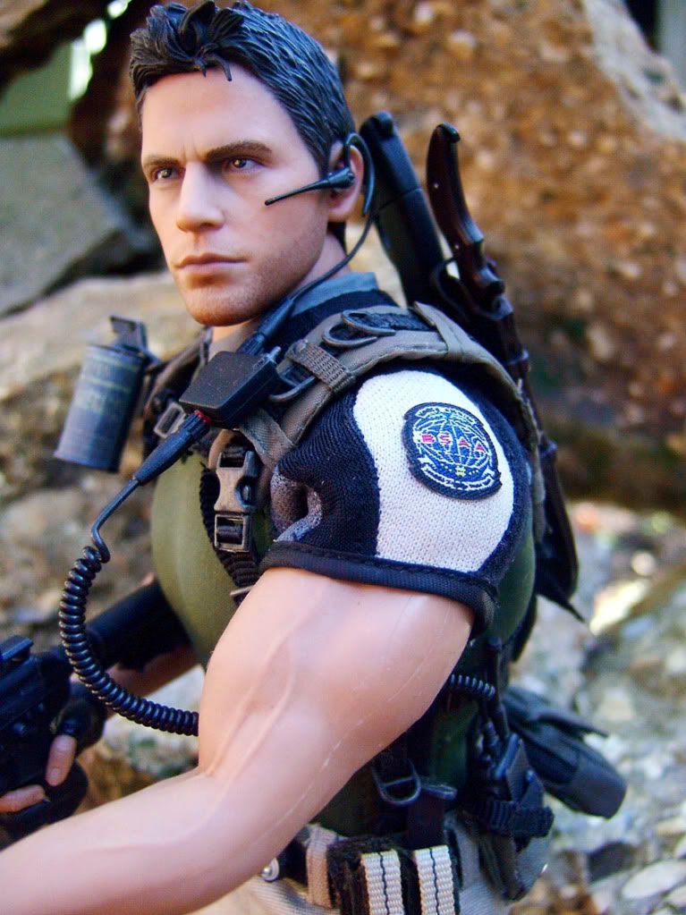 chris redfield bsaa hot toys